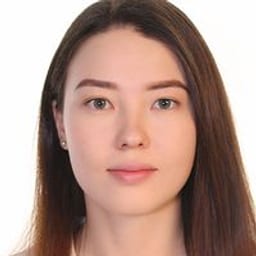 Портретный снимок врача, приём в городе Астана