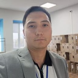 Портретный снимок врача, приём в городе Астана