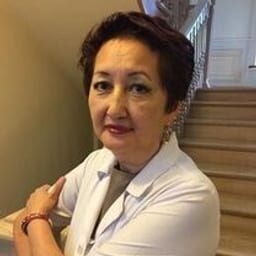 Портретный снимок врача, приём в городе Алматы
