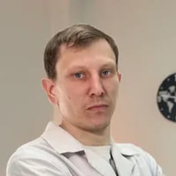 Портретный снимок врача, приём в городе Астана
