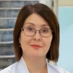 Портретный снимок врача, приём в городе Астана
