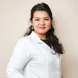 Дәрігердің портреттік суреті, Алматы қаласында қабылдау