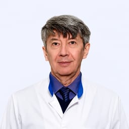 Портретный снимок врача, приём в городе Алматы