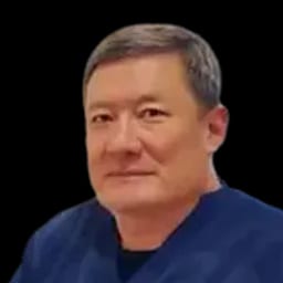 Портретный снимок врача, приём в городе Астана Портретный снимок врача, приём в городе Астана