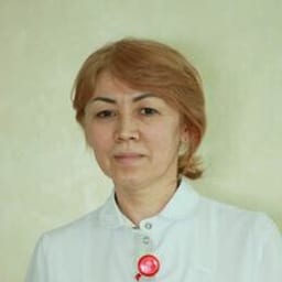 Портретный снимок врача, приём в городе Астана