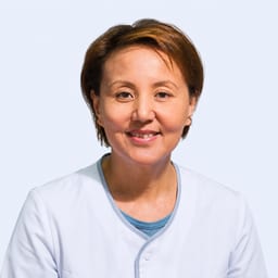 Портретный снимок врача, приём в городе Алматы