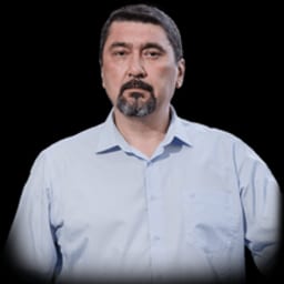 Портретный снимок врача, приём в городе Алматы