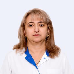 Портретный снимок врача, приём в городе Алматы