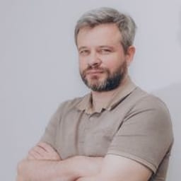 Портретный снимок врача, приём в городе Астана