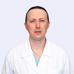 Портретный снимок врача, приём в городе Алматы