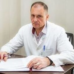 Портретный снимок врача, приём в городе Алматы