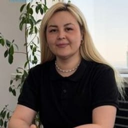 Портретный снимок врача, приём в городе Алматы Портретный снимок врача, приём в городе Алматы