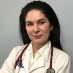 Портретный снимок врача, приём в городе Алматы