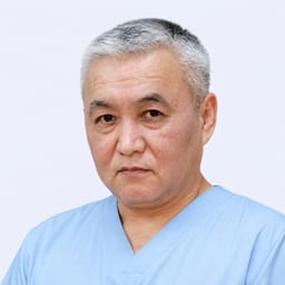 Портретный снимок врача, приём в городе Алматы