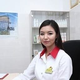 Портретный снимок врача, приём в городе Астана