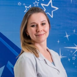 Портретный снимок врача, приём в городе Алматы