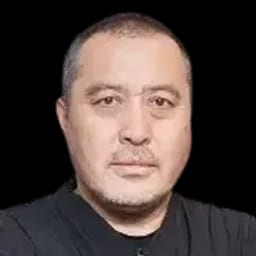 Портретный снимок врача, приём в городе Алматы