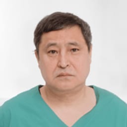Портретный снимок врача, приём в городе Алматы
