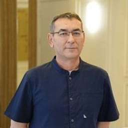 Портретный снимок врача, приём в городе Алматы Портретный снимок врача, приём в городе Алматы
