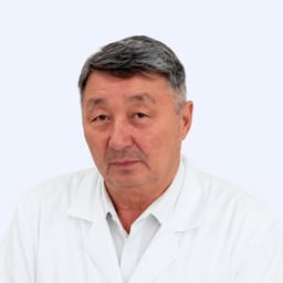 Портретный снимок врача, приём в городе Астана