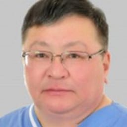 Портретный снимок врача, приём в городе Астана