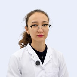 Портретный снимок врача, приём в городе Алматы