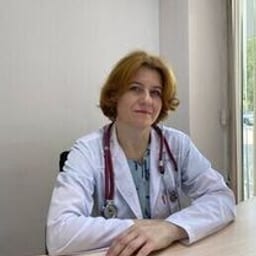 Портретный снимок врача, приём в городе Алматы Портретный снимок врача, приём в городе Алматы