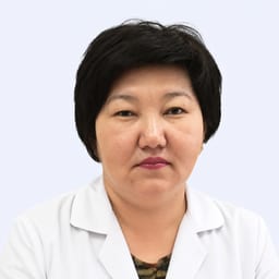 Портретный снимок врача, приём в городе Астана