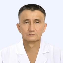 Портретный снимок врача, приём в городе Астана