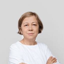 Портретный снимок врача, приём в городе Астана