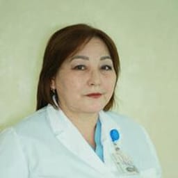 Портретный снимок врача, приём в городе Астана