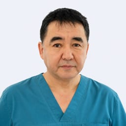 Портретный снимок врача, приём в городе Алматы