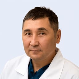 Портретный снимок врача, приём в городе Алматы