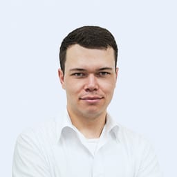 Портретный снимок врача, приём в городе Алматы