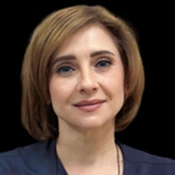 Портретный снимок врача, приём в городе Алматы