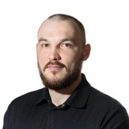 Портретный снимок врача, приём в городе Астана
