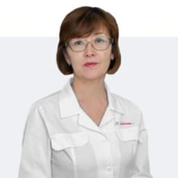 Портретный снимок врача, приём в городе Астана