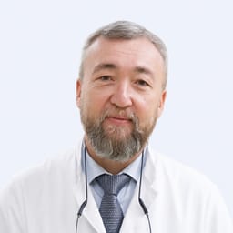 Портретный снимок врача, приём в городе Алматы