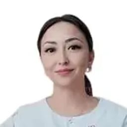 Портретный снимок врача, приём в городе Астана