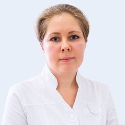 Портретный снимок врача, приём в городе Астана
