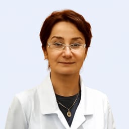 Портретный снимок врача, приём в городе Астана