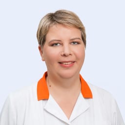 Портретный снимок врача, приём в городе Алматы