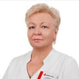 Портретный снимок врача, приём в городе Астана