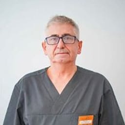 Портретный снимок врача, приём в городе Алматы Портретный снимок врача, приём в городе Алматы