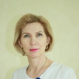 Портретный снимок врача, приём в городе Астана