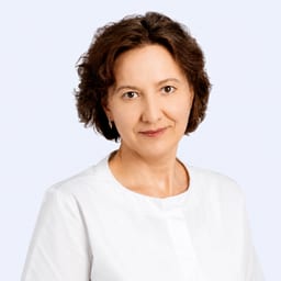 Портретный снимок врача, приём в городе Астана