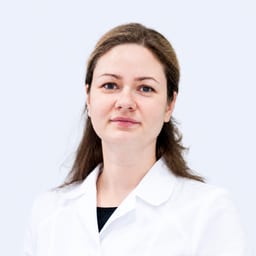 Портретный снимок врача, приём в городе Алматы