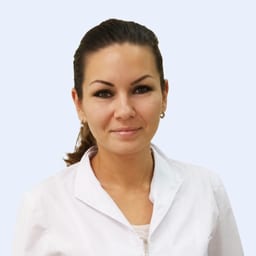 Портретный снимок врача, приём в городе Алматы