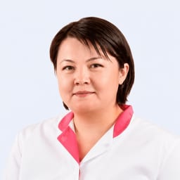 Портретный снимок врача, приём в городе Астана