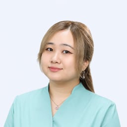 Портретный снимок врача, приём в городе Алматы